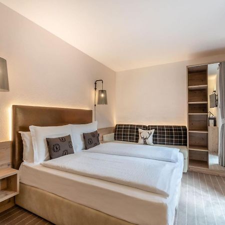 Hotel Madonnina Resort And Wellness سوراغا المظهر الخارجي الصورة