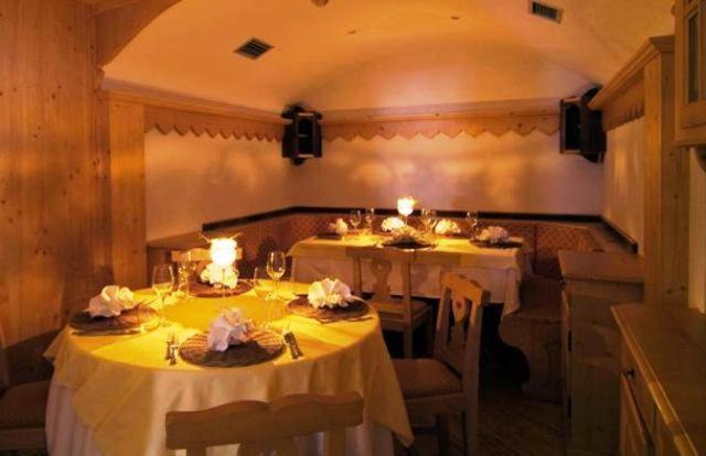 Hotel Madonnina Resort And Wellness سوراغا المظهر الخارجي الصورة