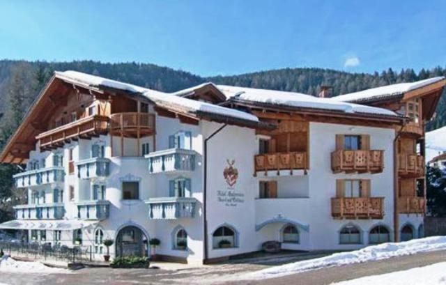 Hotel Madonnina Resort And Wellness سوراغا المظهر الخارجي الصورة