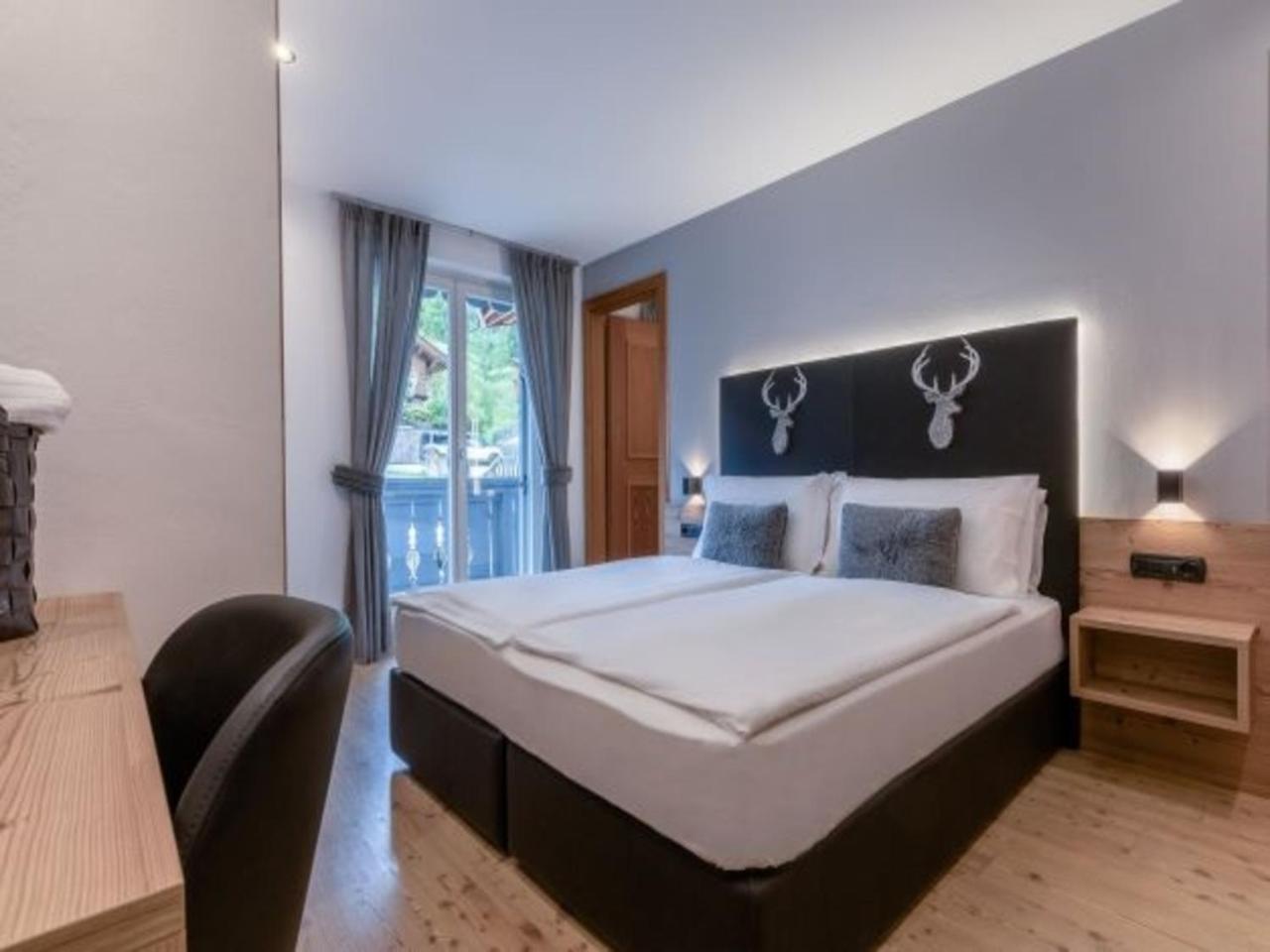Hotel Madonnina Resort And Wellness سوراغا المظهر الخارجي الصورة