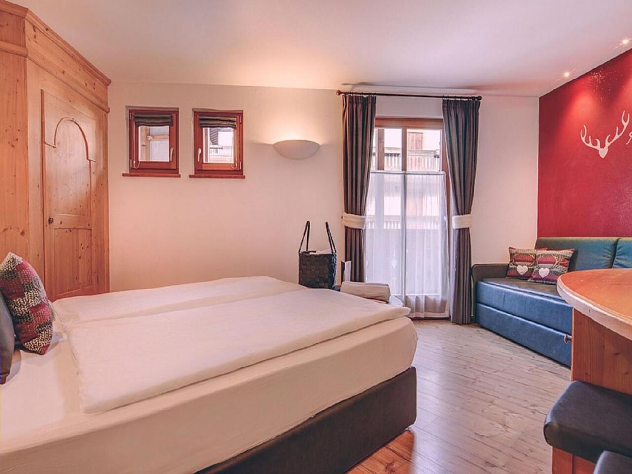 Hotel Madonnina Resort And Wellness سوراغا المظهر الخارجي الصورة