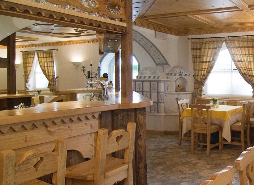 Hotel Madonnina Resort And Wellness سوراغا المظهر الخارجي الصورة