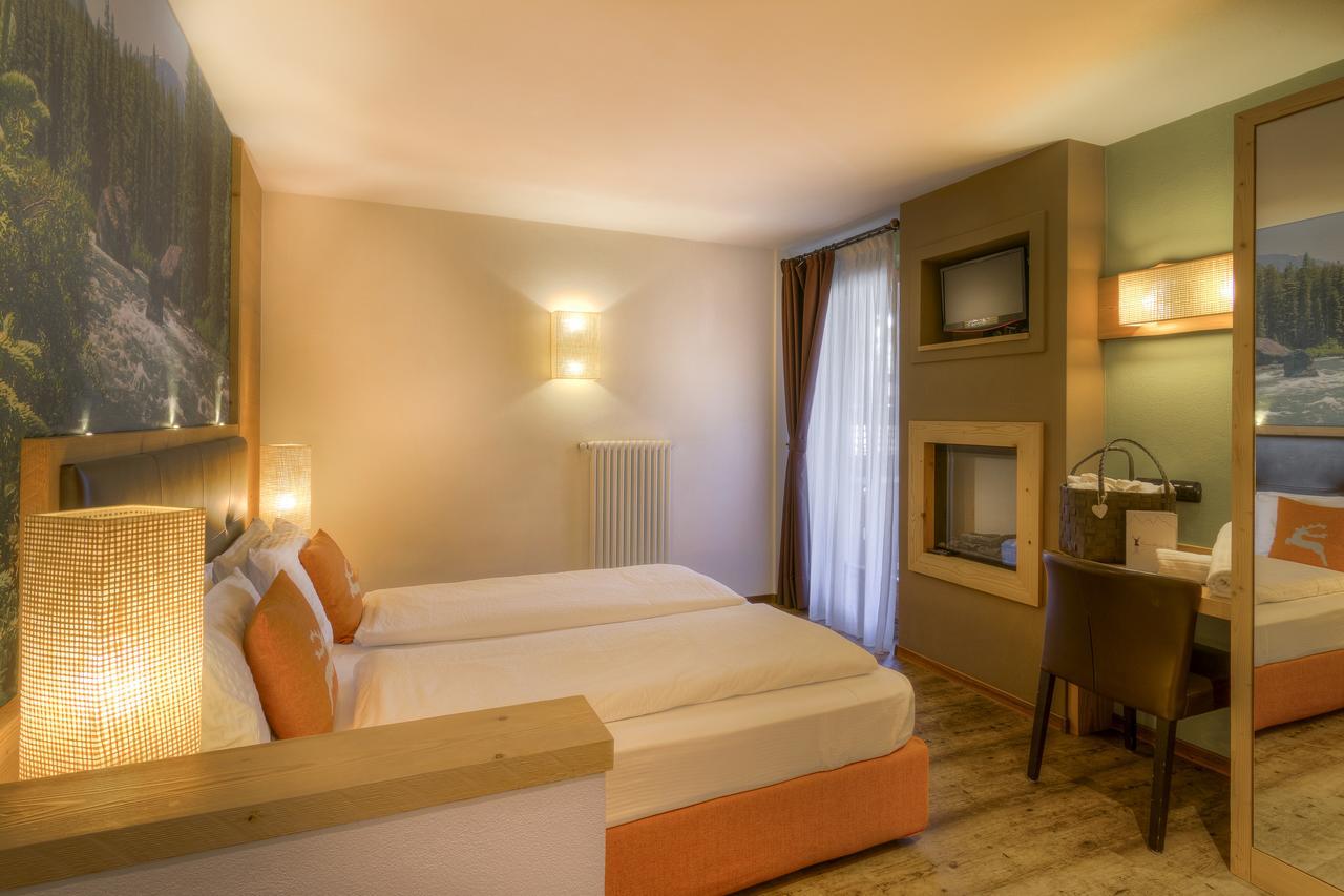Hotel Madonnina Resort And Wellness سوراغا المظهر الخارجي الصورة