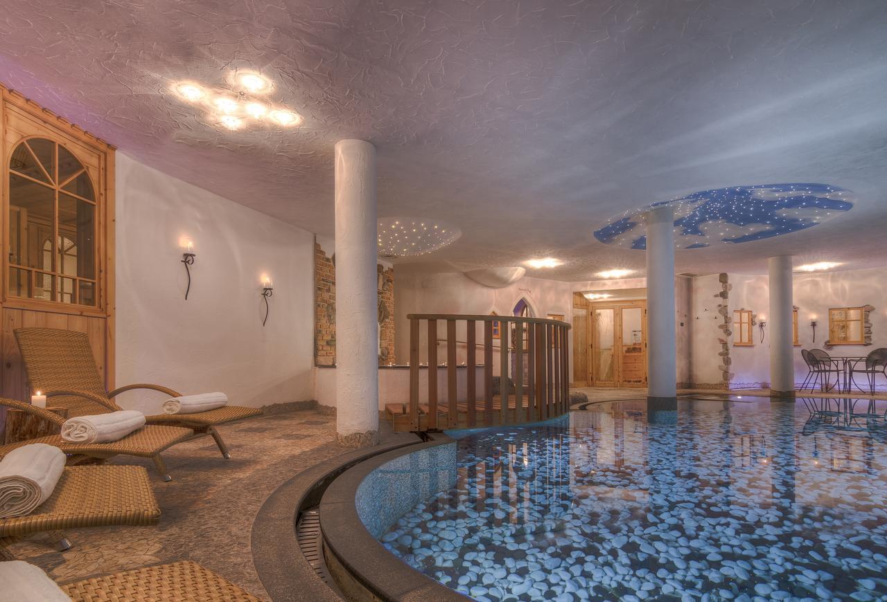 Hotel Madonnina Resort And Wellness سوراغا المظهر الخارجي الصورة