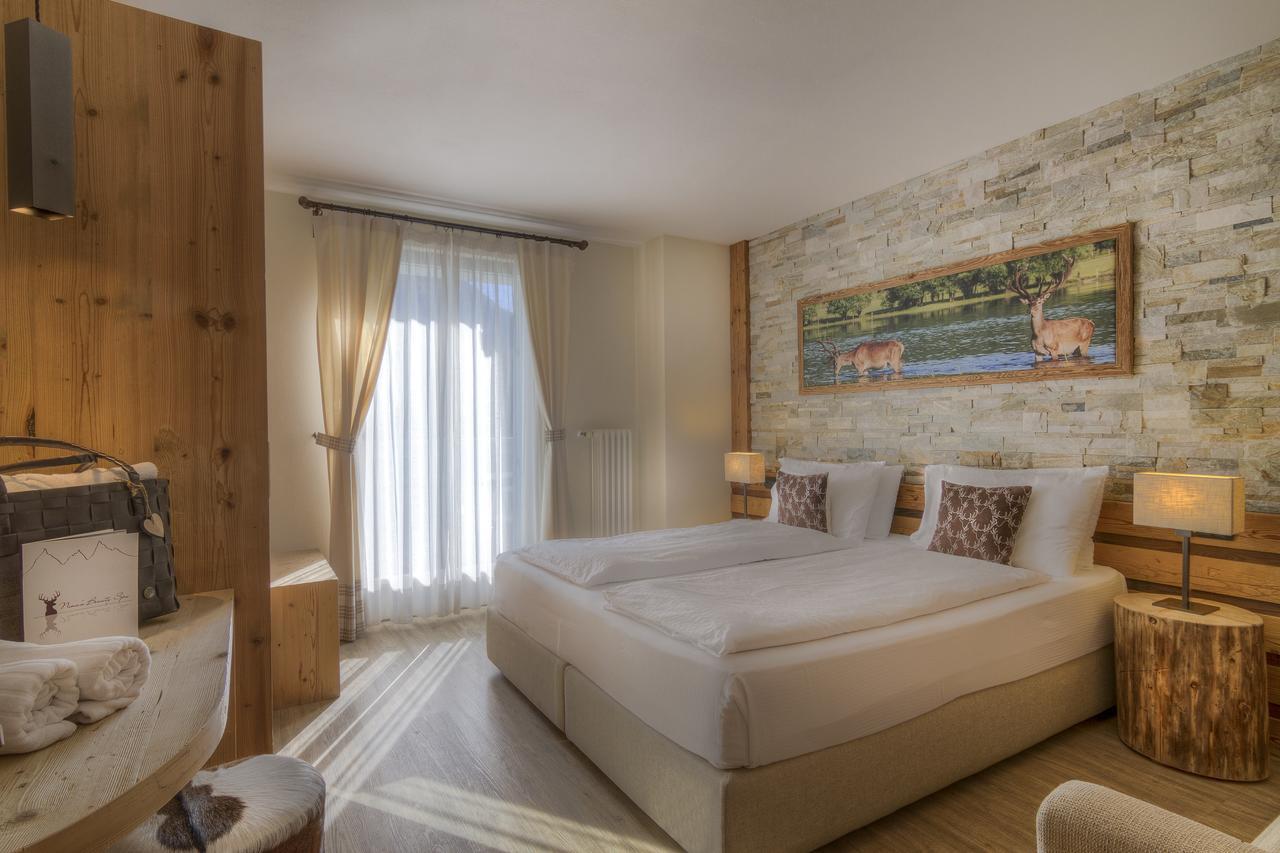 Hotel Madonnina Resort And Wellness سوراغا المظهر الخارجي الصورة